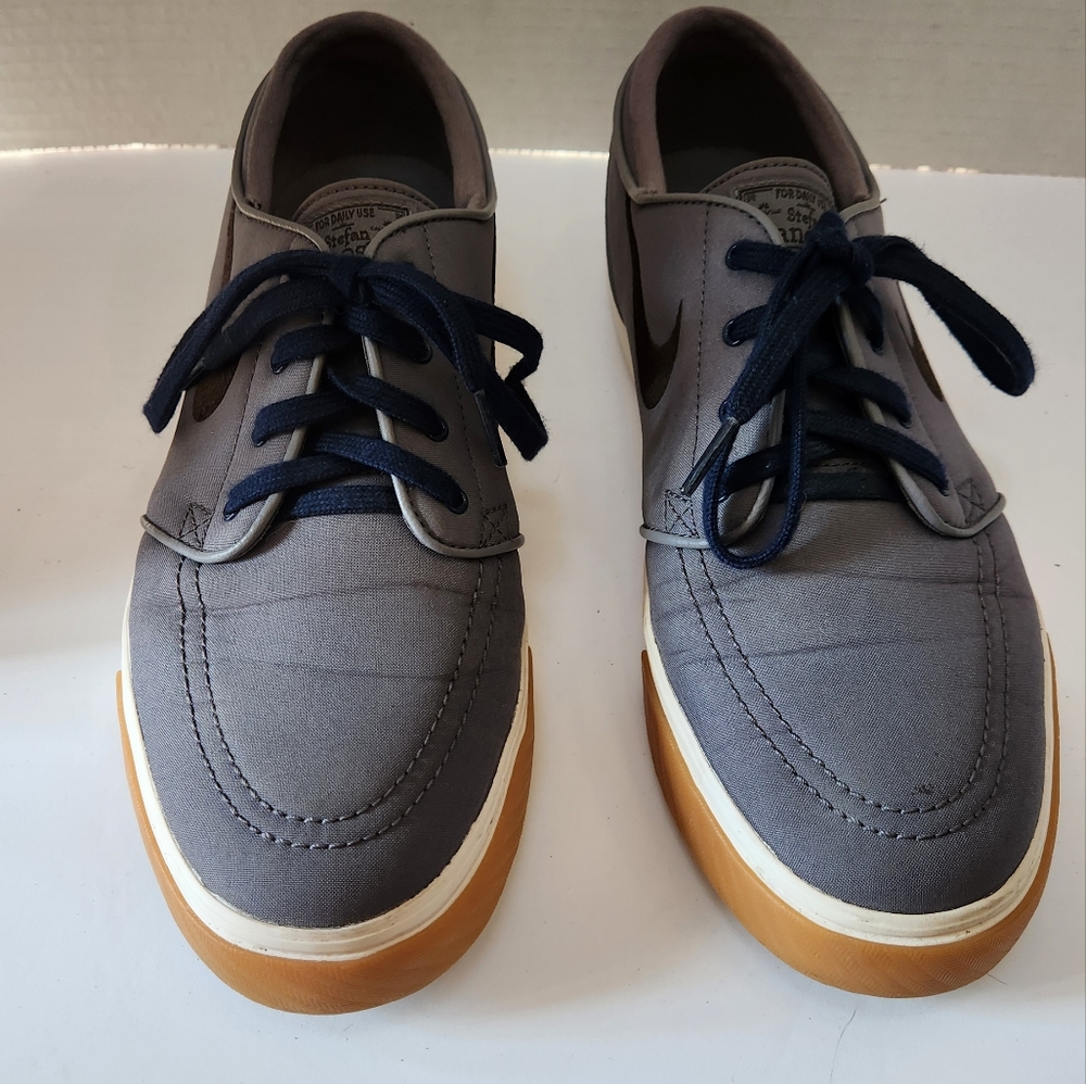 NIKE STEFAN JANOSKI Gray Canvas SKATE Shoes Size 9